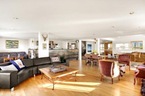  Eldey Airport Hotel  Reykjanesbær